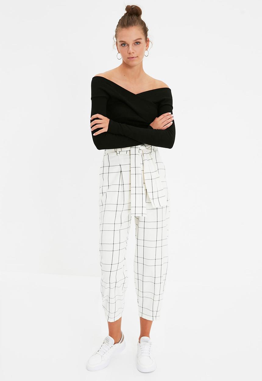Trendyol - Black slim carmen collar ribbed bodysuit (snap fasteners)