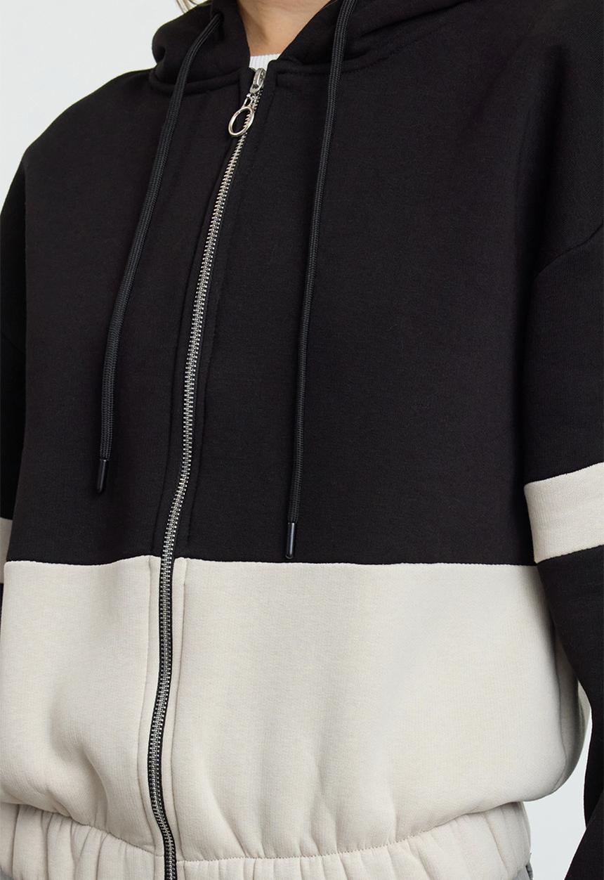 Trendyol - Black colour block zipper detailed oversize fit knitted sweatshirt