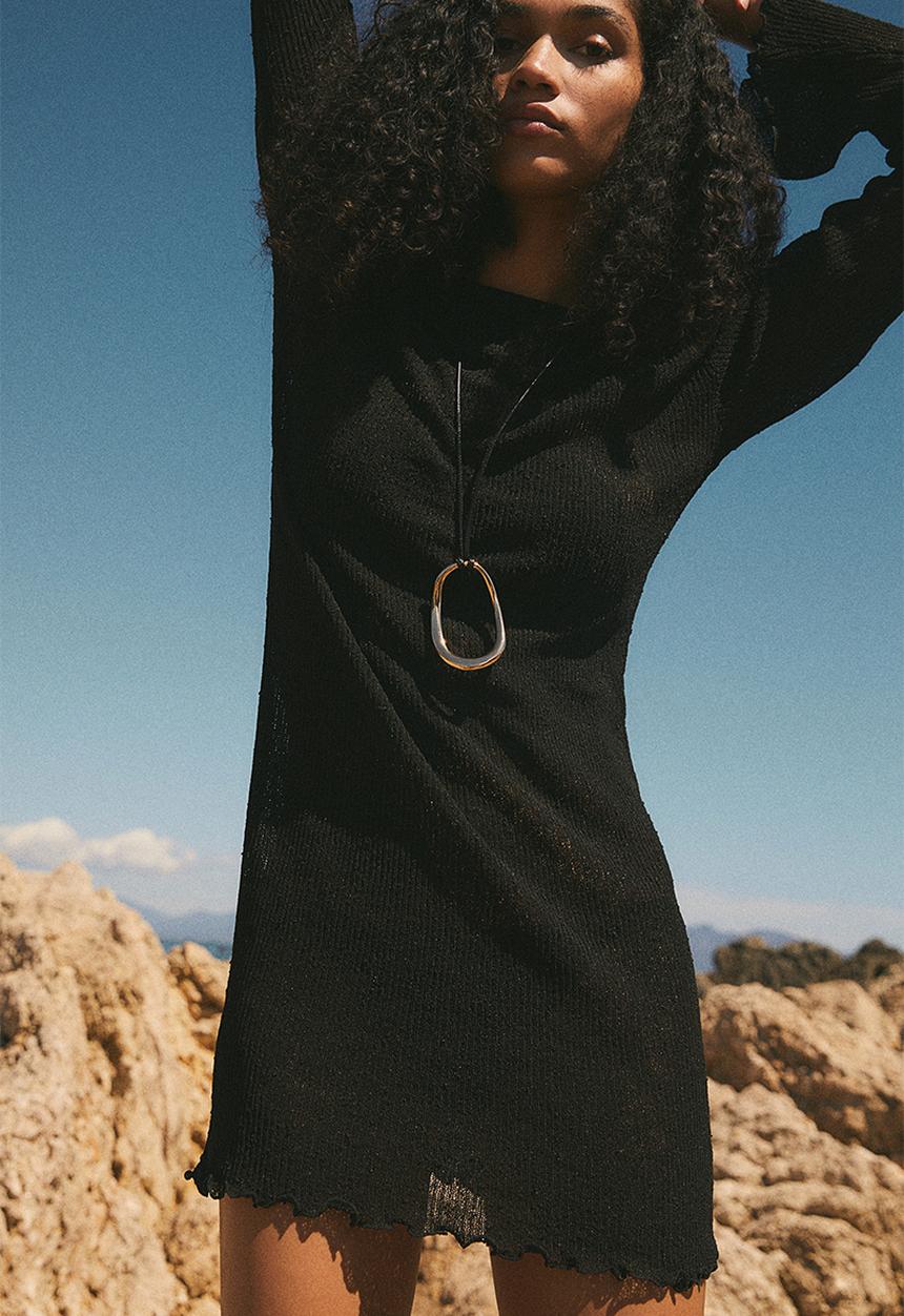 H&M - Deep-back knitted dress - black
