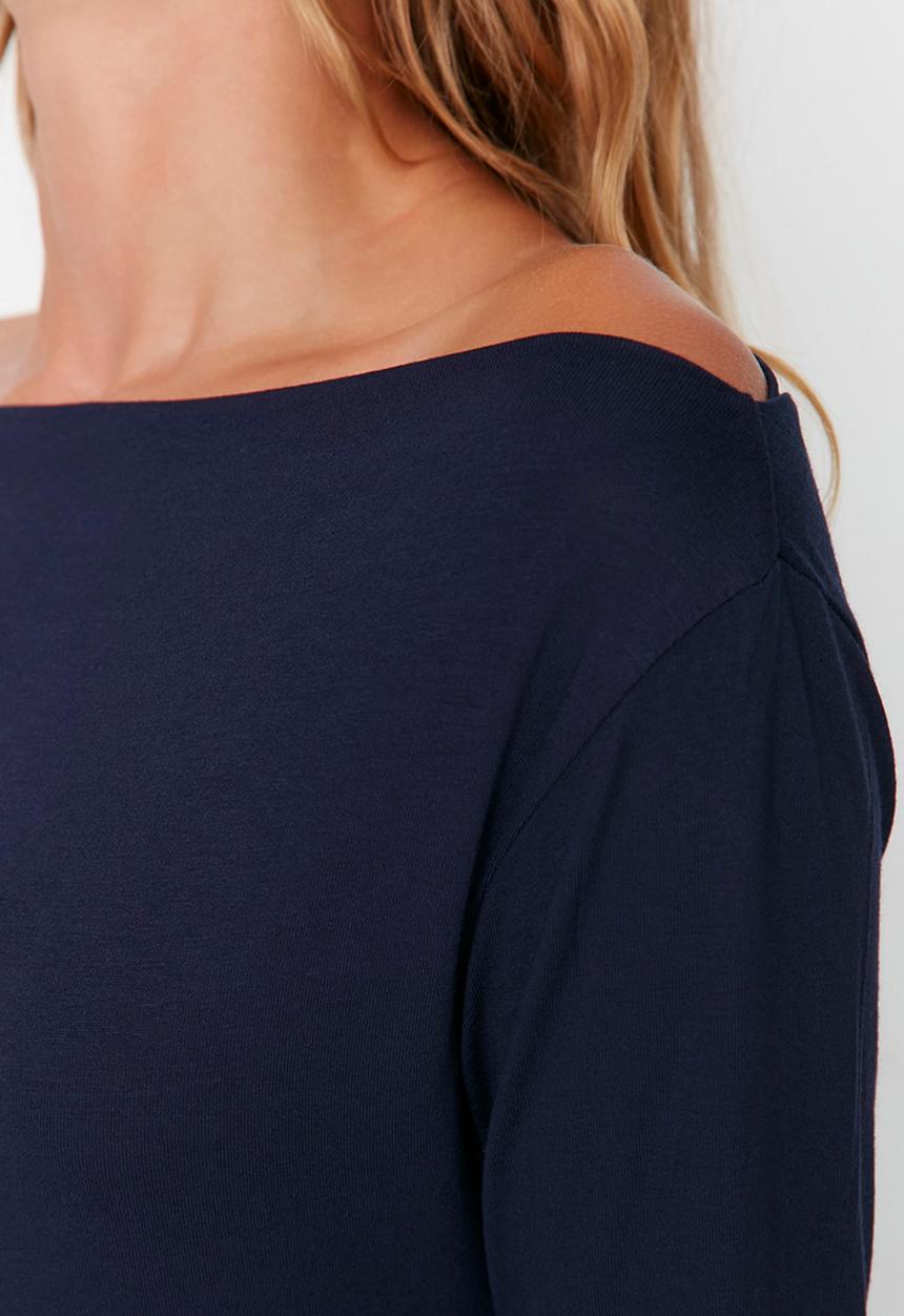 Trendyol - Boat neck low sleeve slim top - navy blue