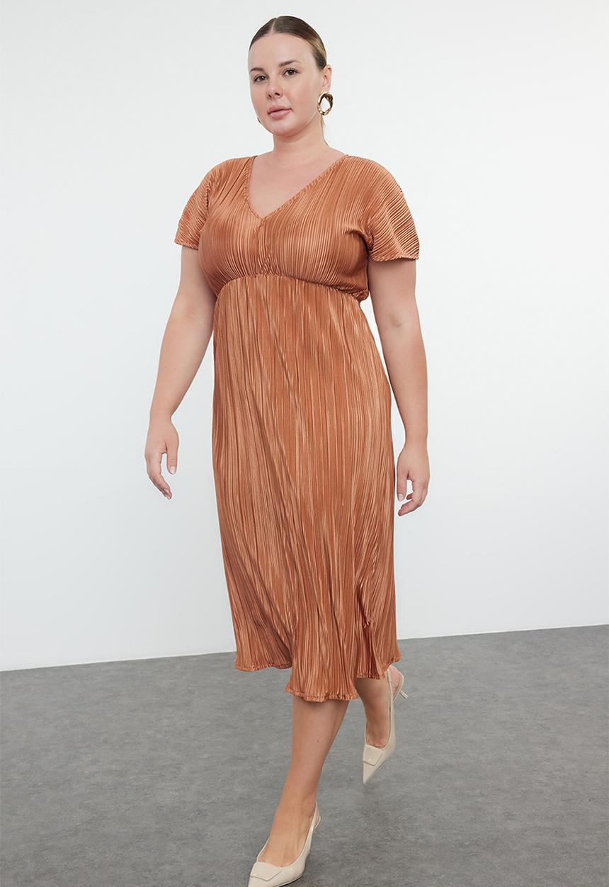 Trendyol - Reversible Pleated Midi Plus Size Dress - Brown 