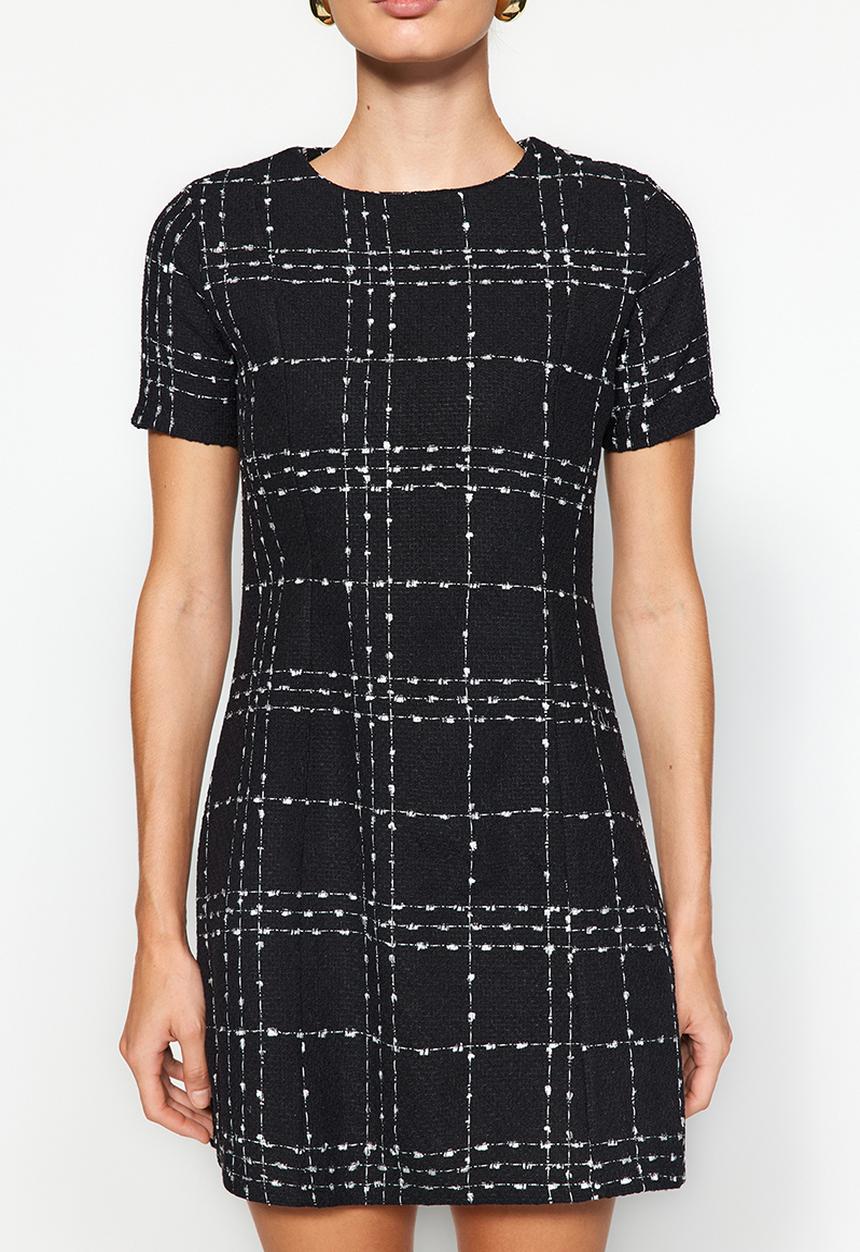 Trendyol - Straight-Cut Mini Tweed Dress - Black 