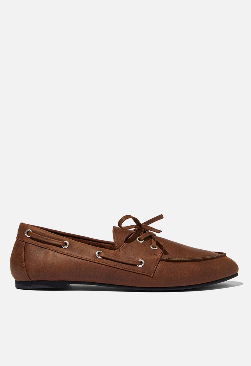 Cotton On - Billie Boat Shoe - Brown Disstressed