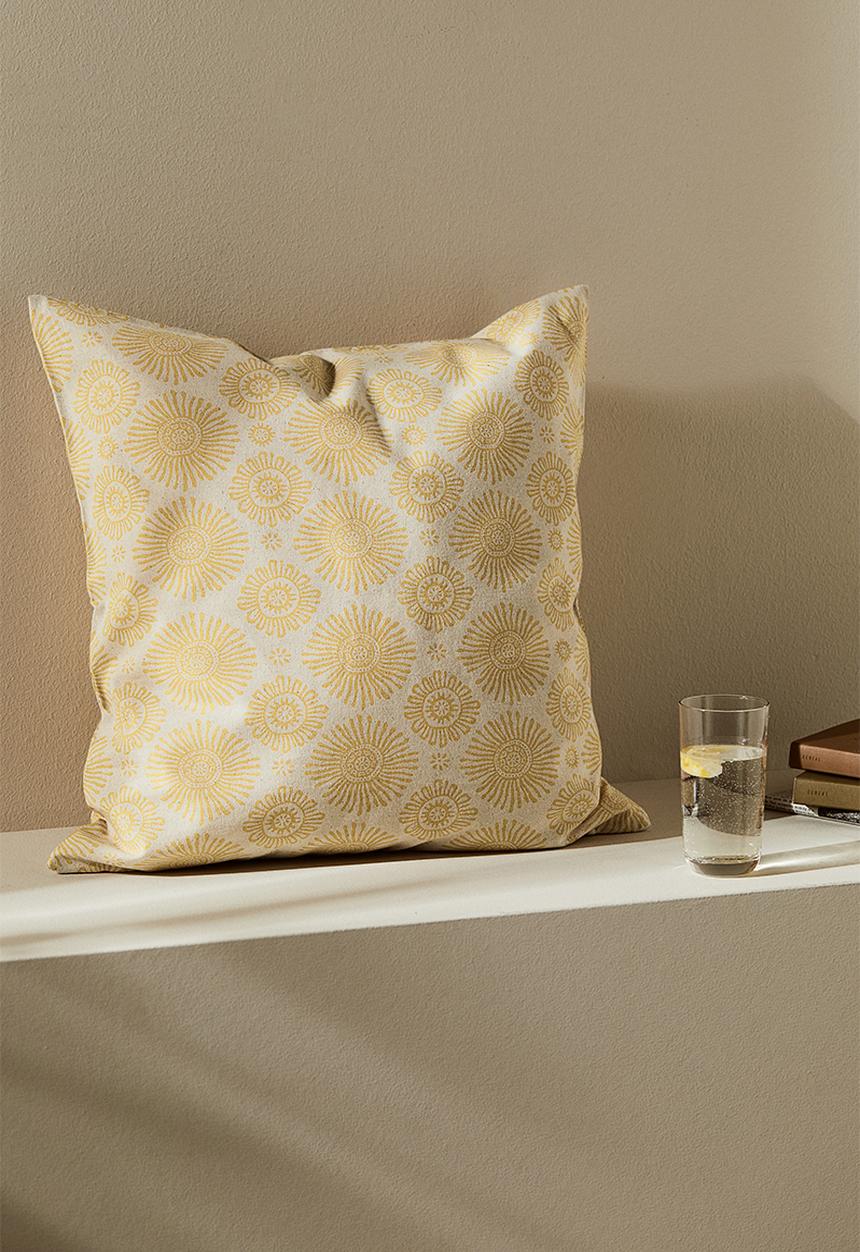 H&M - Patterned cushion cover - yellow floral 