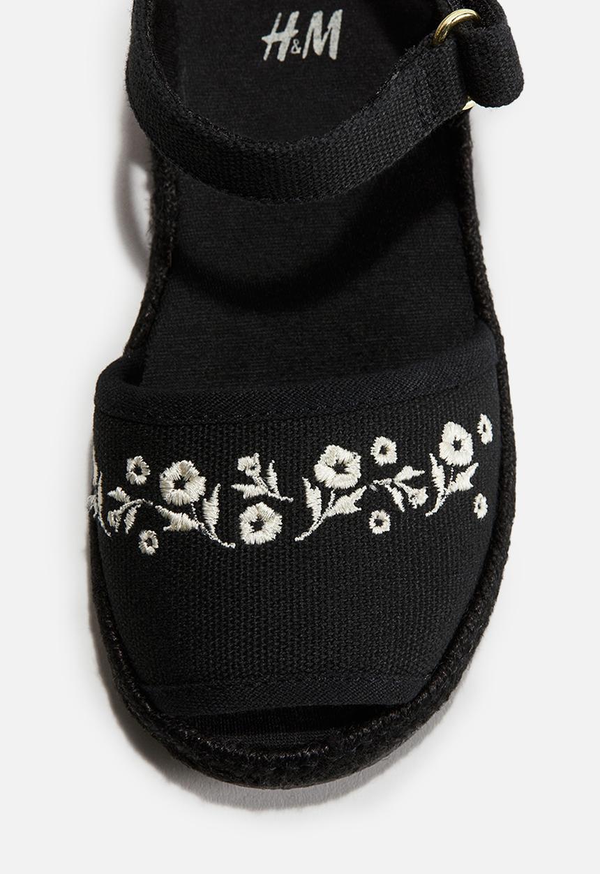 H&M - Ankle-strap sandals - black flowers