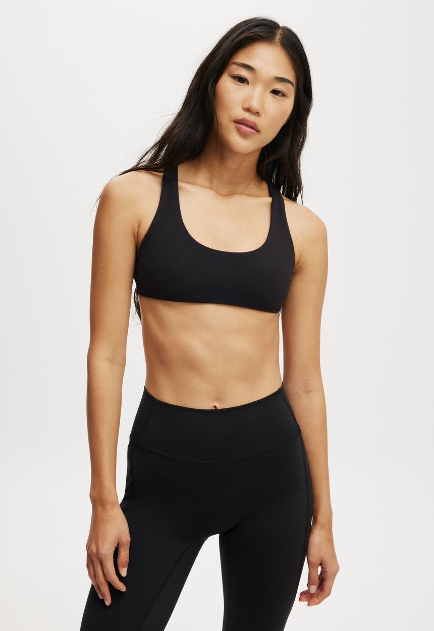Cotton On - Ultra Soft Curved Hem Crop - Black