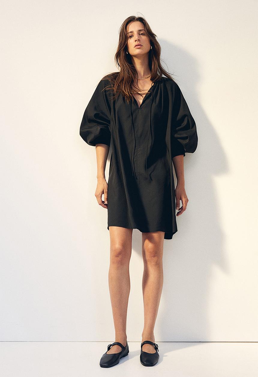 H&M - Oversized tie-detail dress - black
