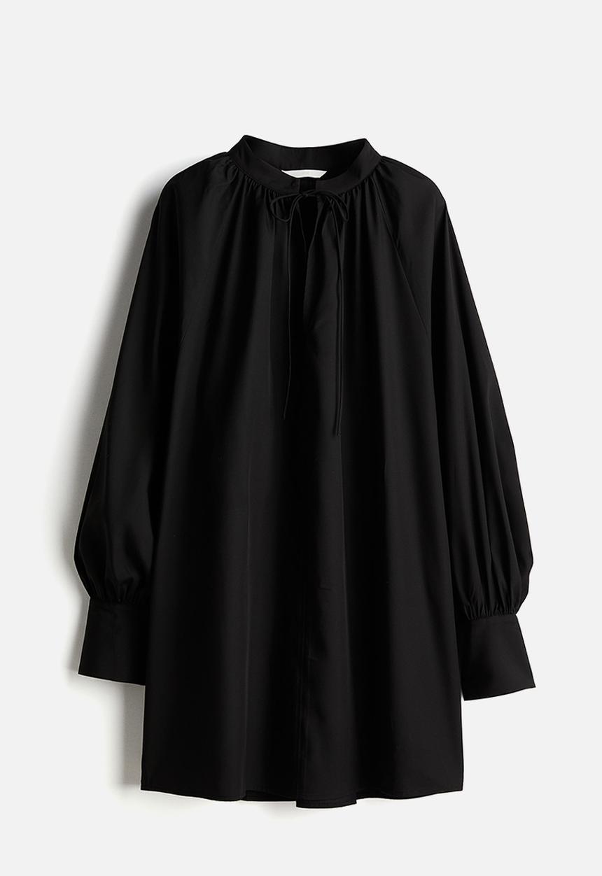 H&M - Oversized tie-detail dress - black