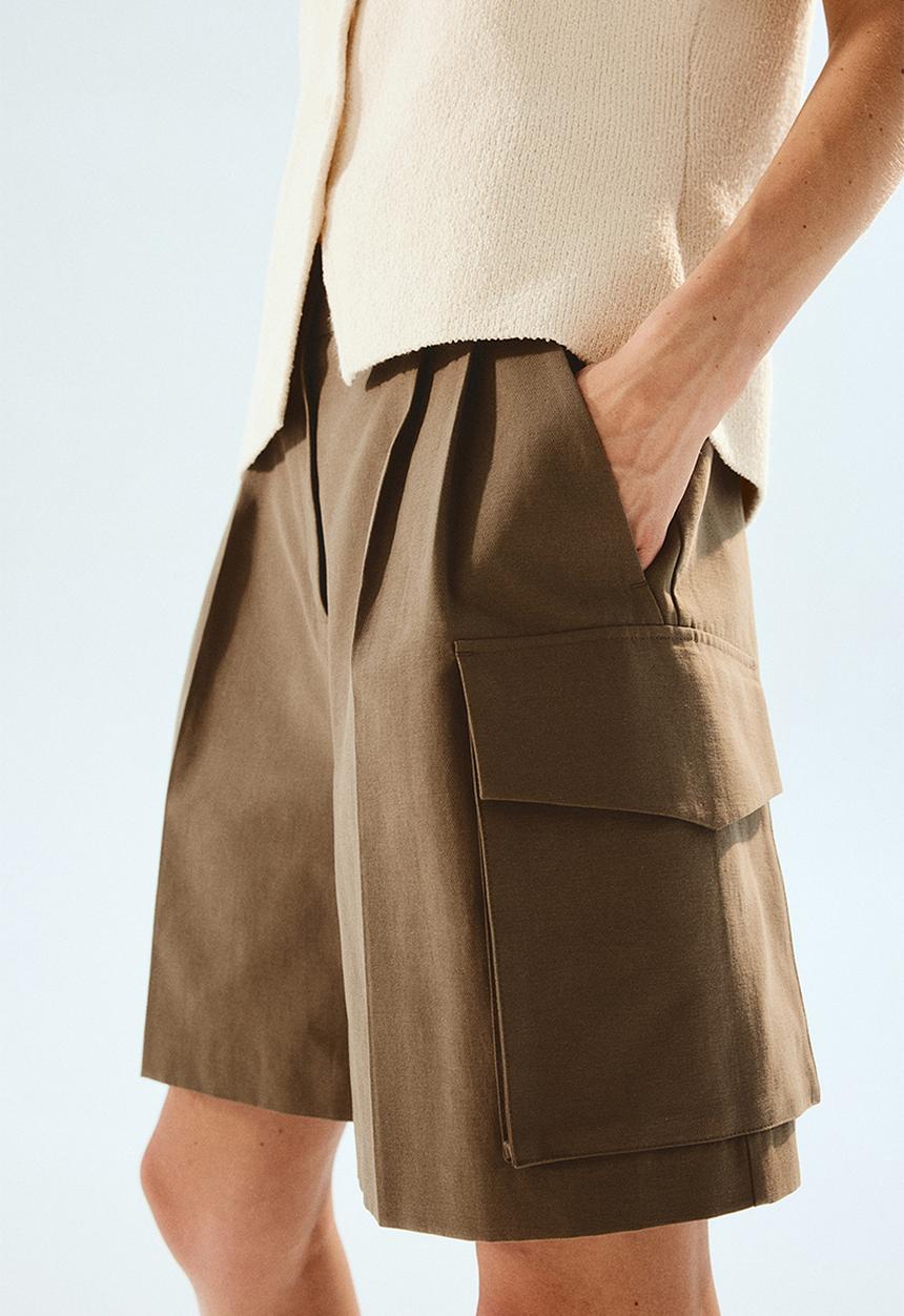 H&M - Bermuda shorts - green