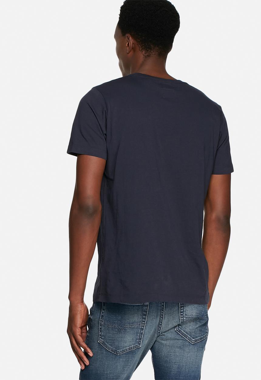 Diesel  - Therapon tee
