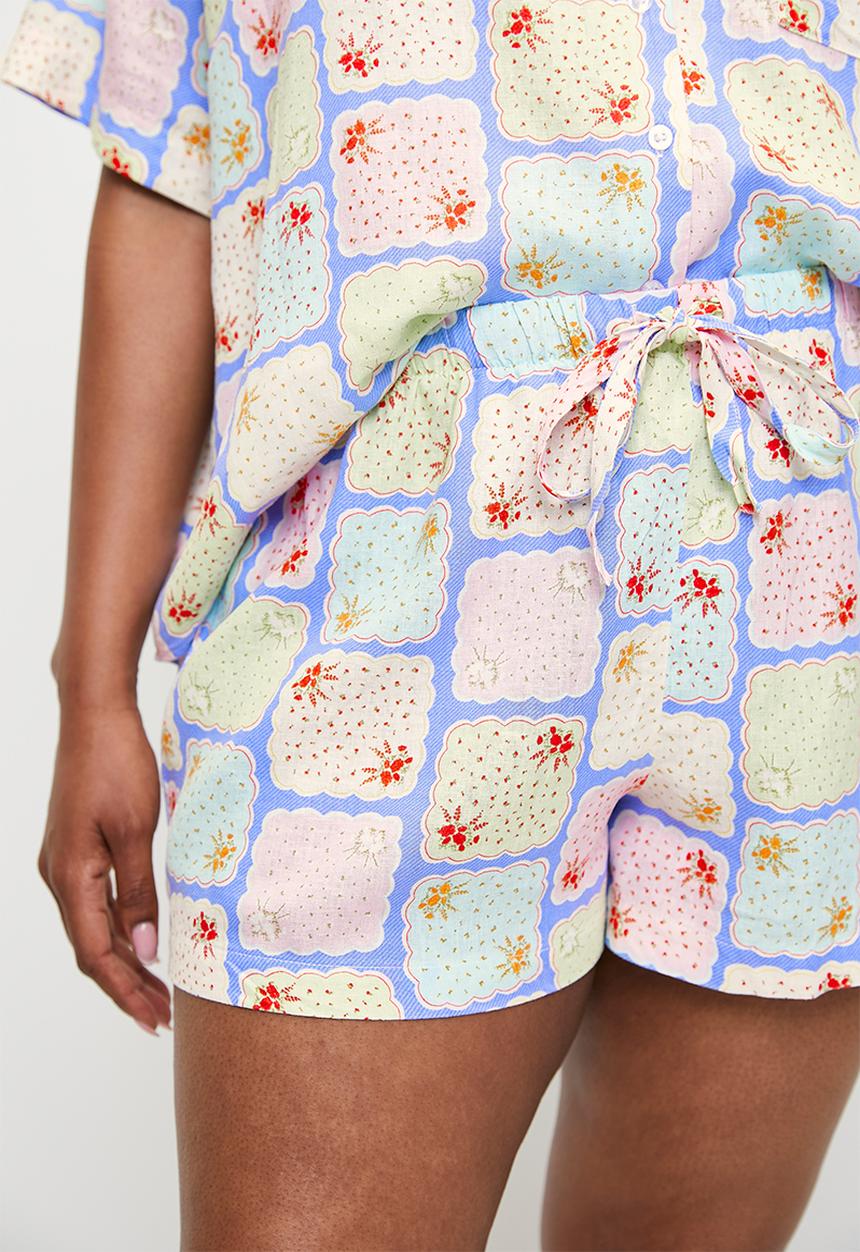 Cotton On - Plus Body Woven Sleep Set - Hayley Handkerchief Print