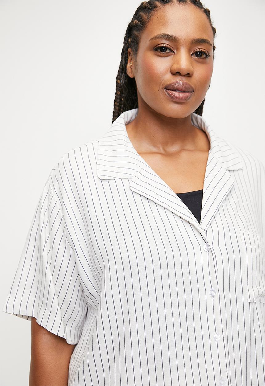 Cotton On - Plus Body Woven Sleep Set - Natural/Ebony Lee Stripe