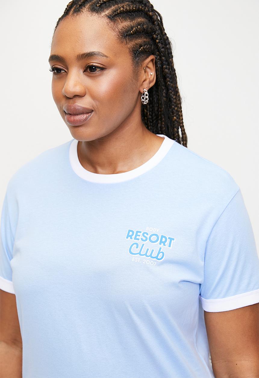 Cotton On - Plus Active Graphic Crew Tshirt - Windsurfer/Resort Club