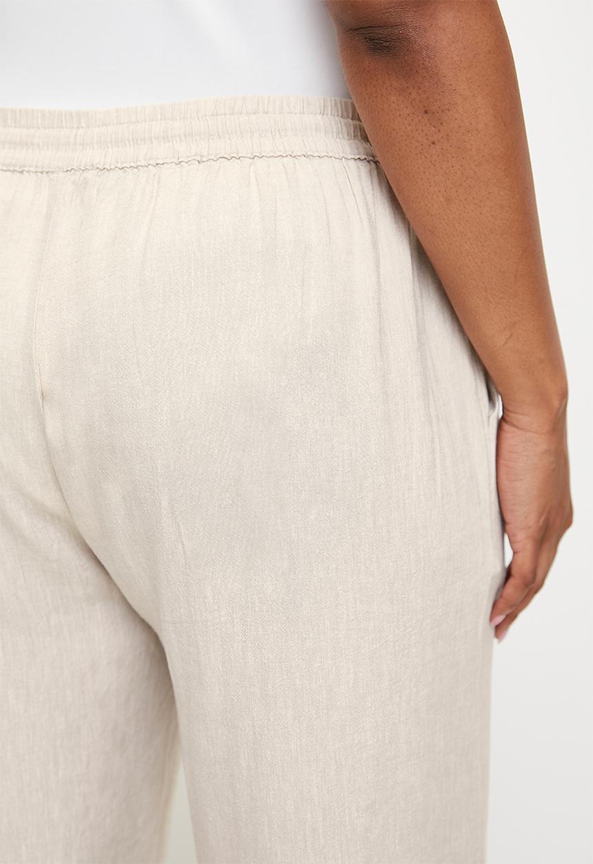 Cotton On - Plus Haven Wide Leg Pant - Natural