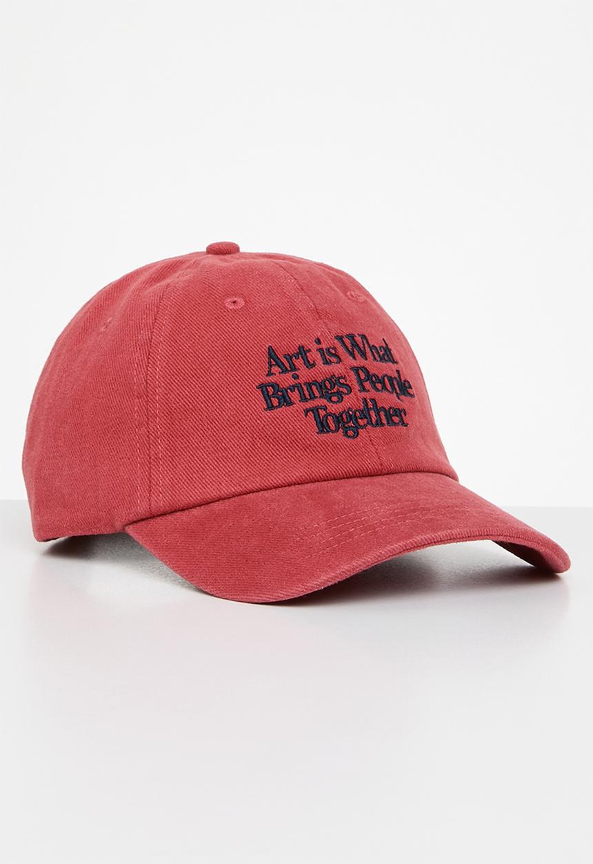 Rubi - Classic dad cap - art is what brings people together/red