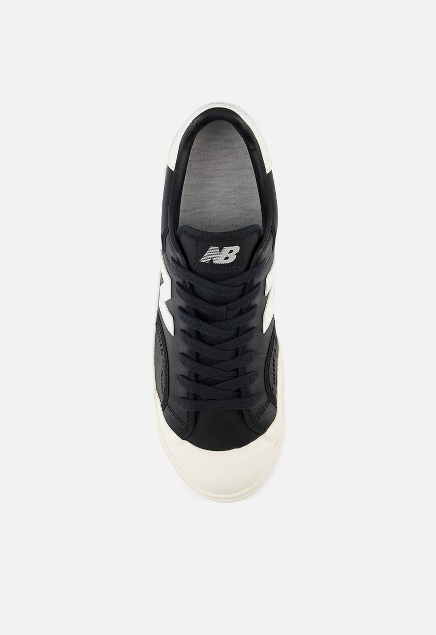 New Balance  - BB100 v1