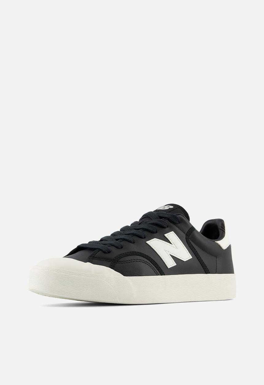 New Balance  - BB100 v1