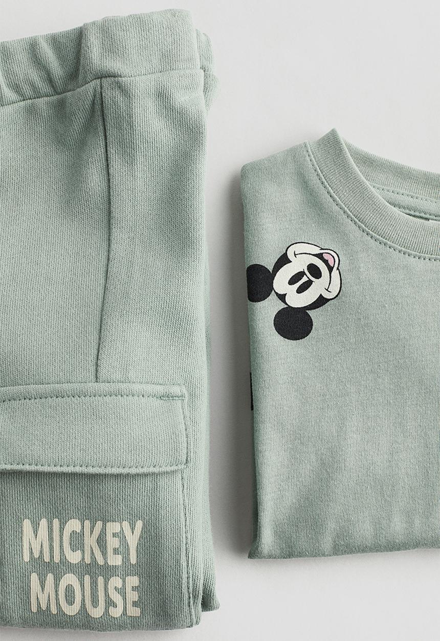 H&M - 2 piece t-shirt and joggers cotton set - light dusty green mickey mous