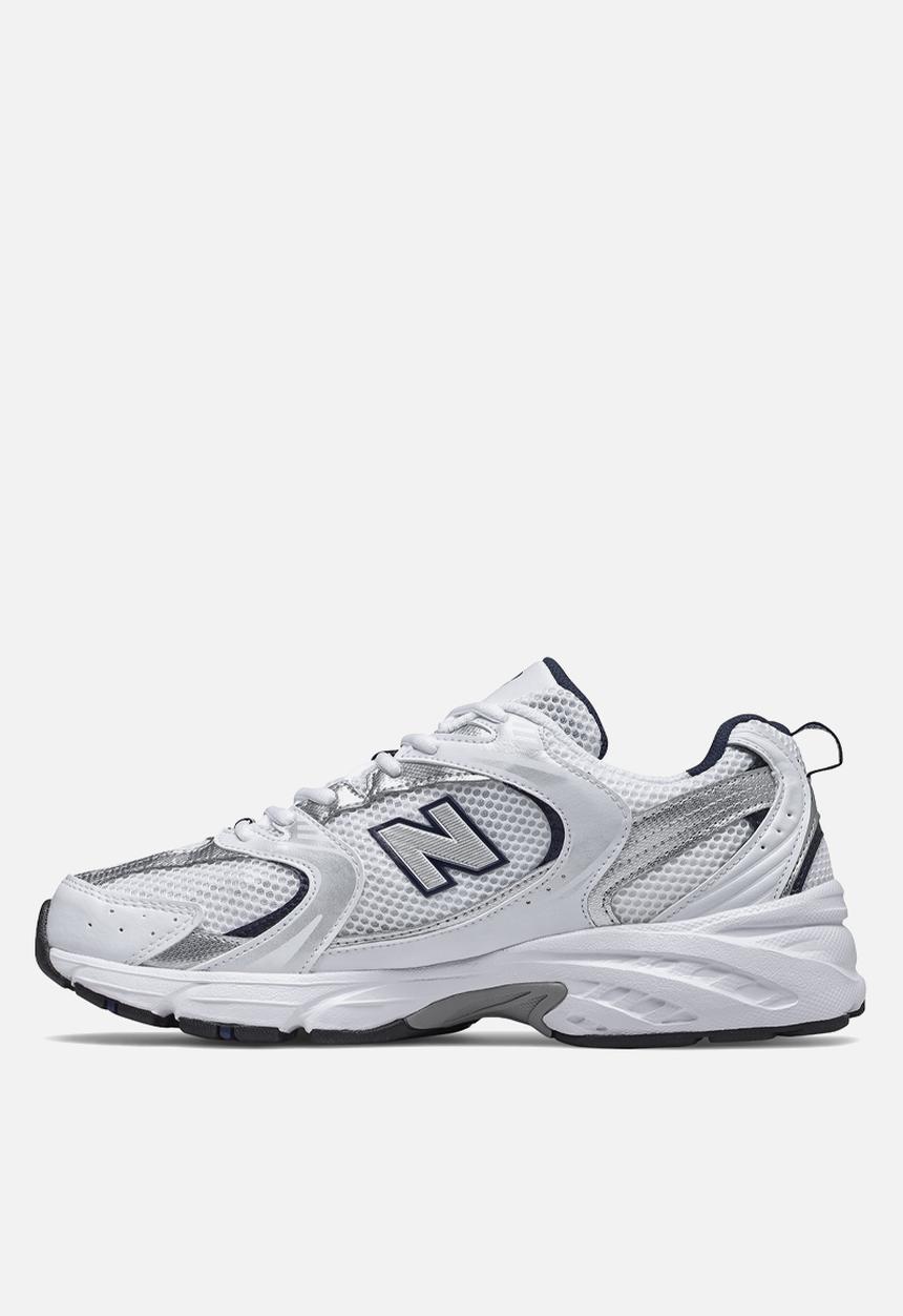 New Balance  - MR530
