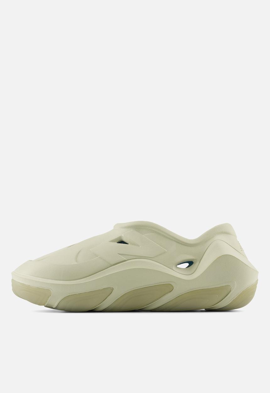 New Balance  - RCVRYEOL