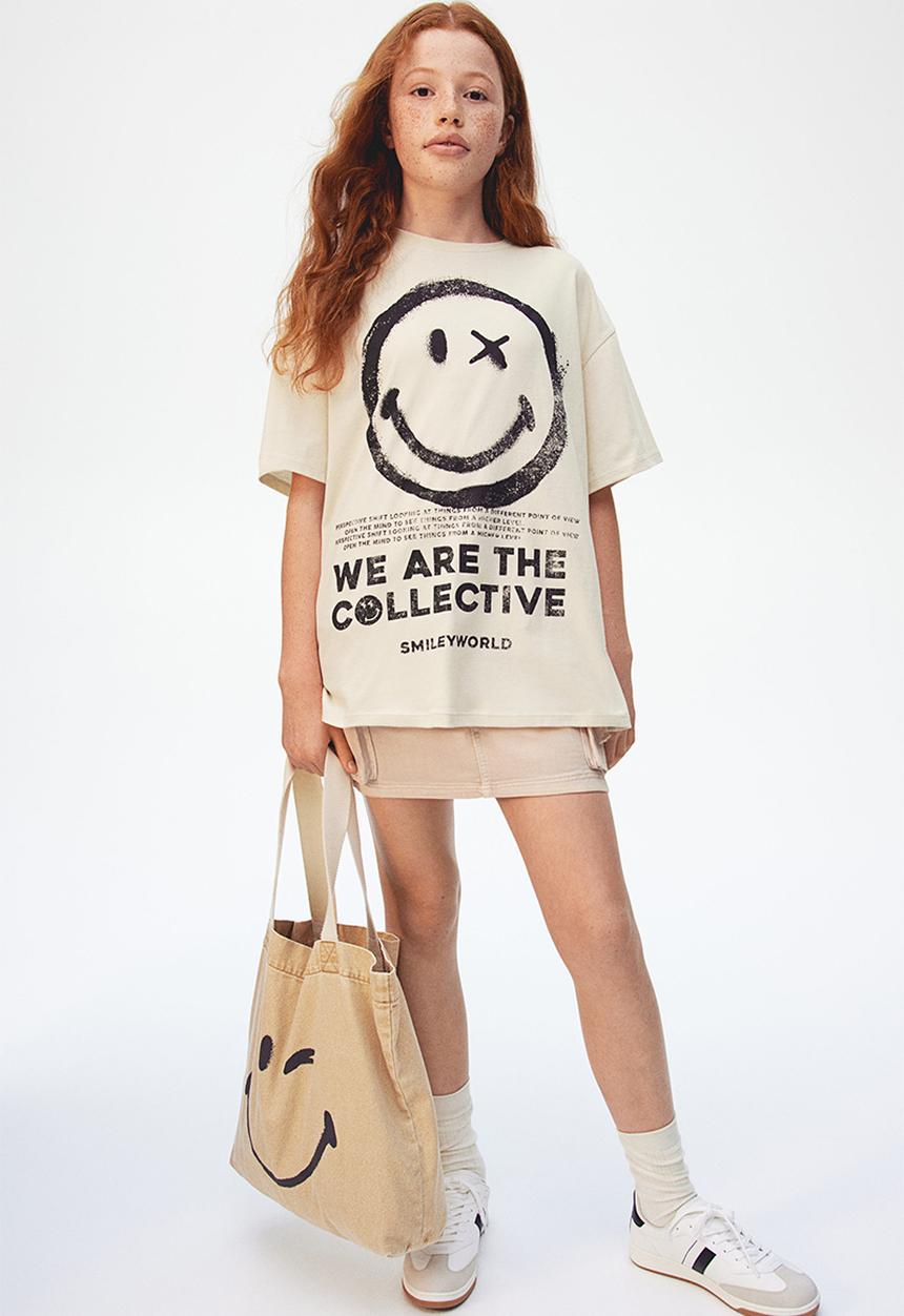 H&M - Oversized printed t-shirt - light beige smileyworld®