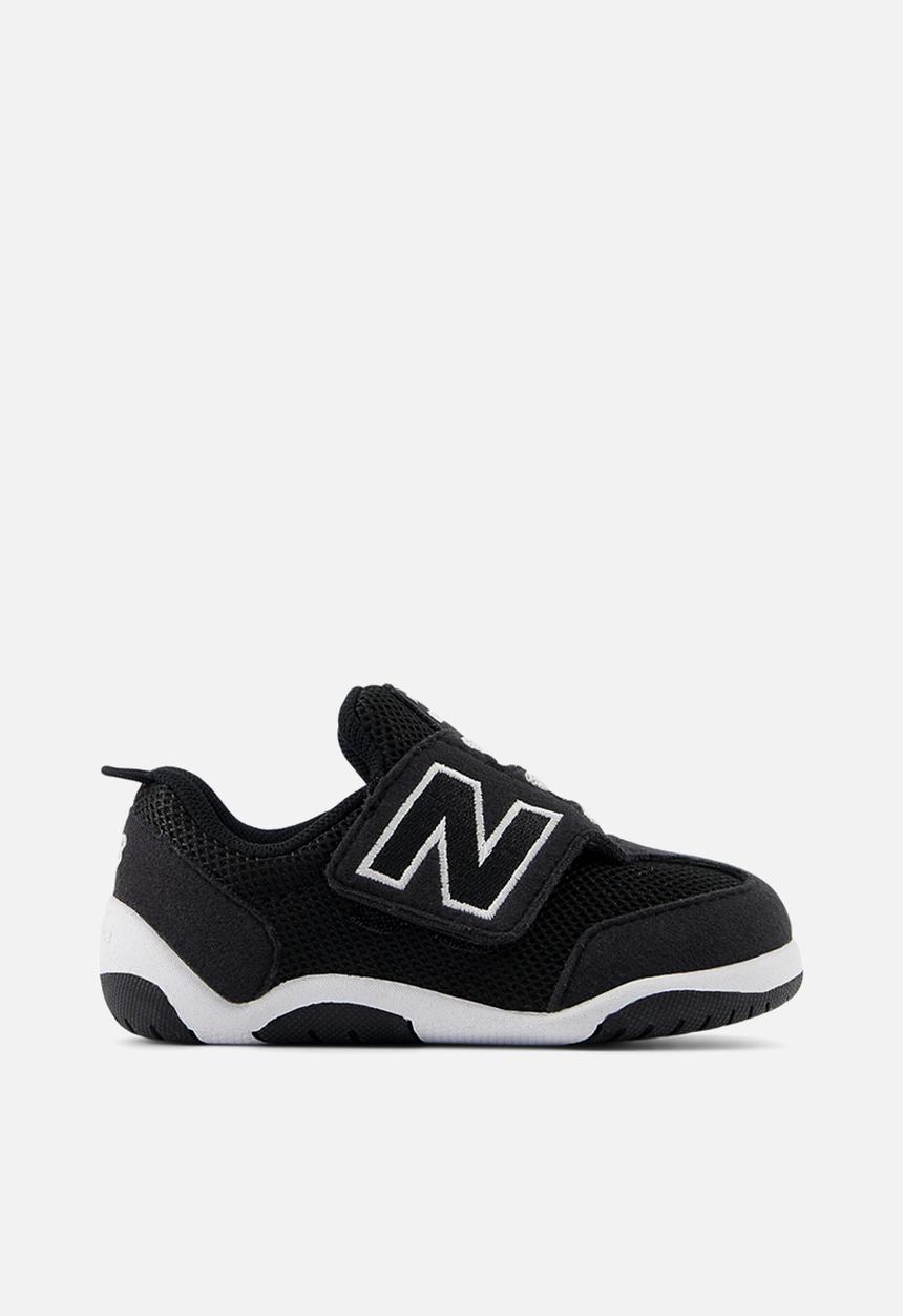 New Balance  - New-B First  - Black