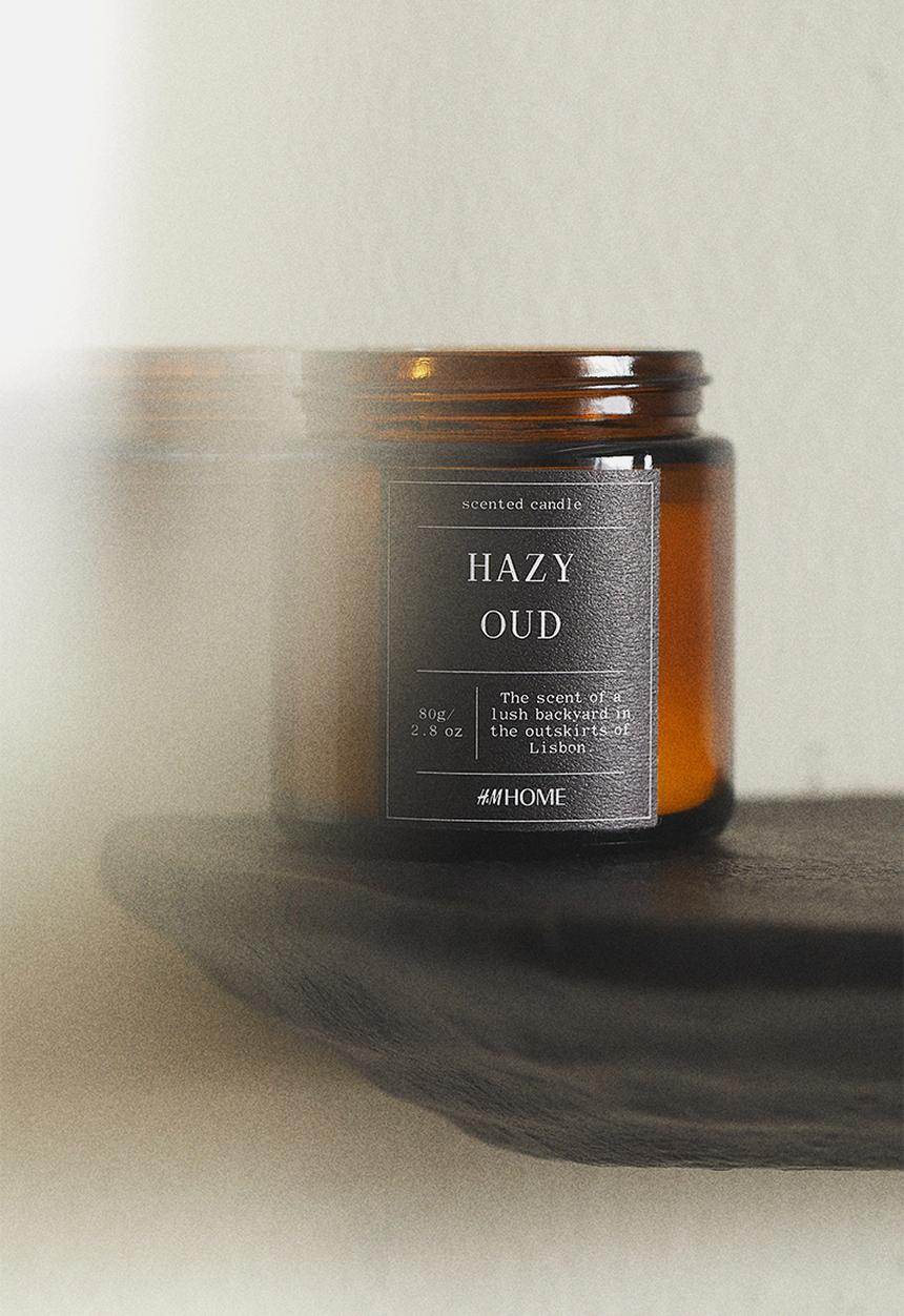 H&M - Small scented candle in glass holder - black/hazy oud