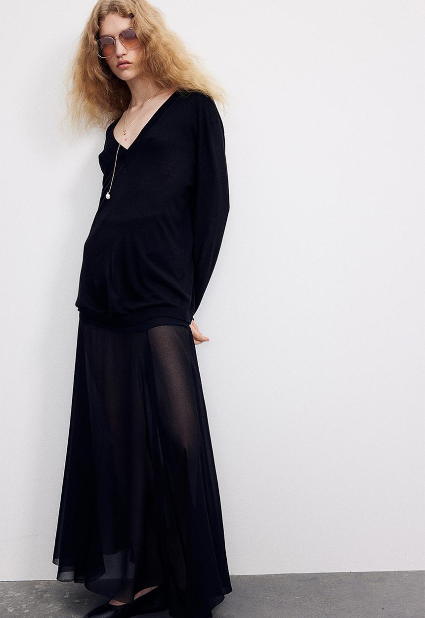 H&M - V-neck jumper - black