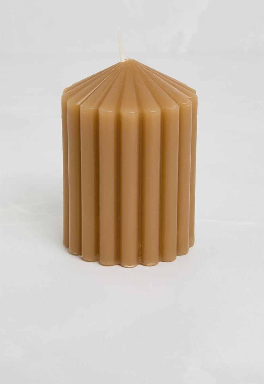 H&S - Reeded pillar candle - brown