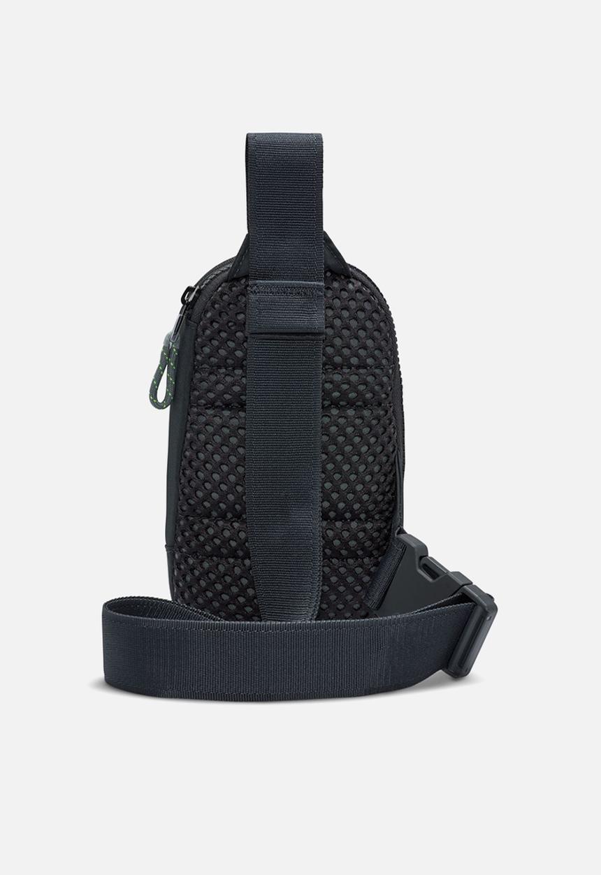 Nike - Nike  Essentials