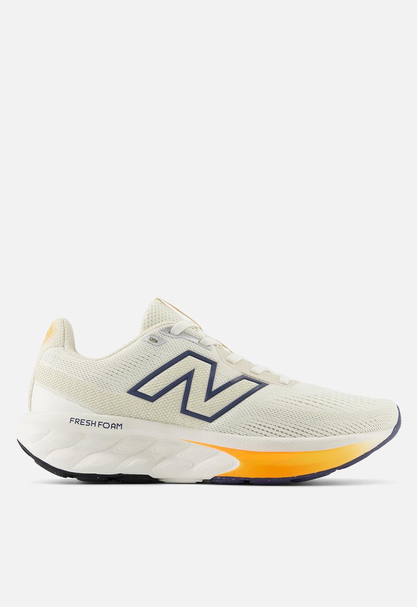 New Balance  - FRESH FOAM 520 v9