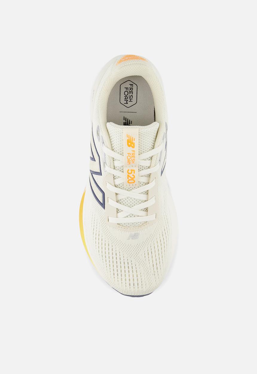 New Balance  - FRESH FOAM 520 v9