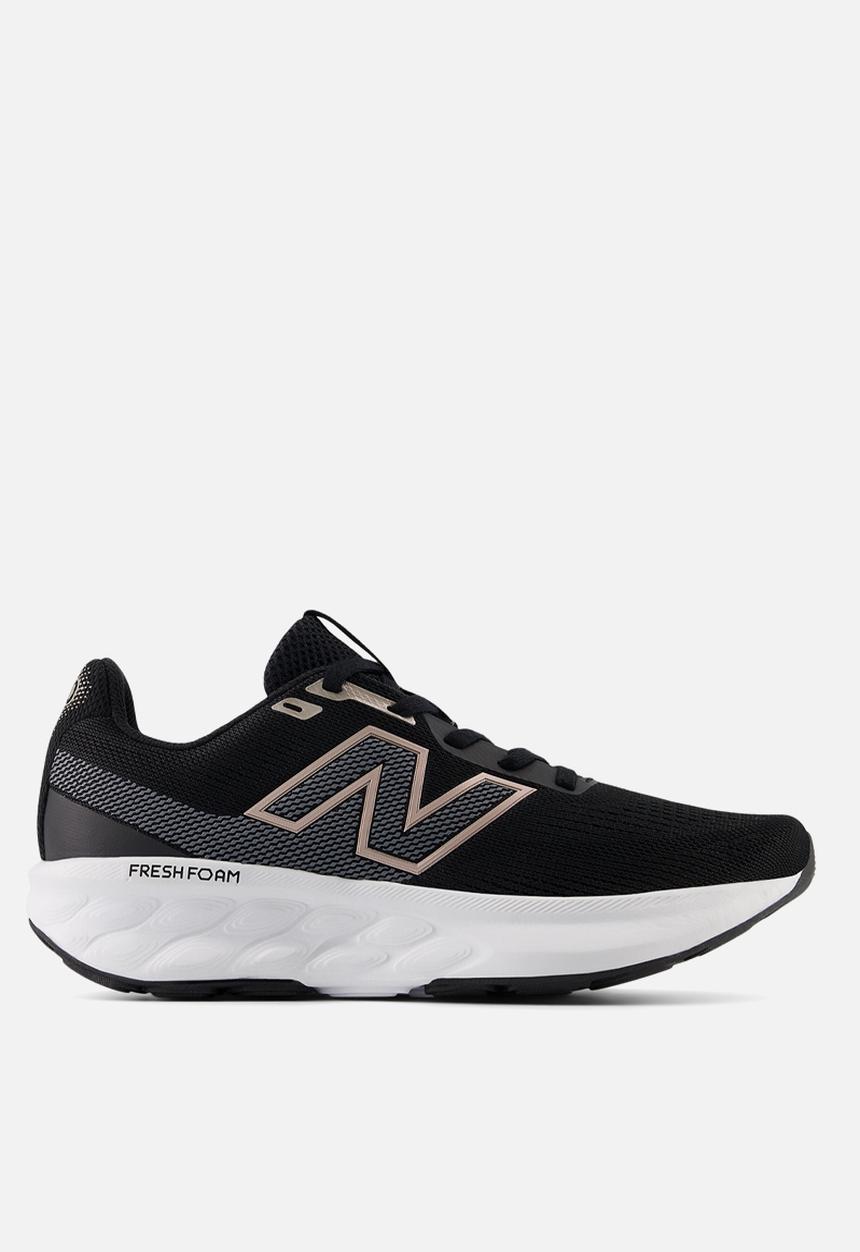 New Balance  - FRESH FOAM 520 v9