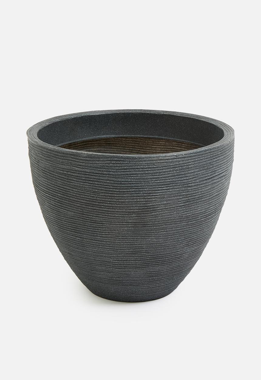 H&S - Ribbed wide planter - black