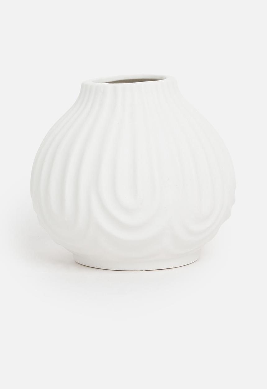 H&S - Petal porcelain vase - white