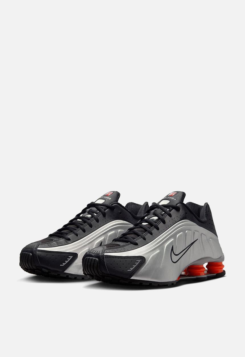 Nike - NIKE SHOX R4