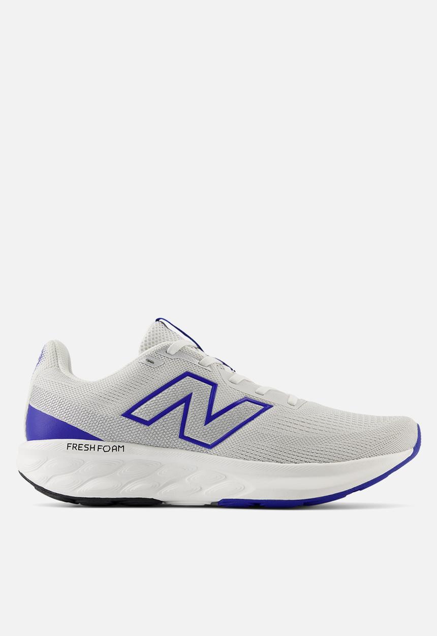New Balance  - FRESH FOAM 520 v9