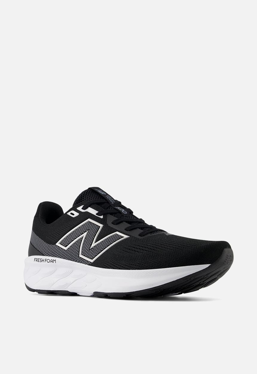 New Balance  - FRESH FOAM 520 v9