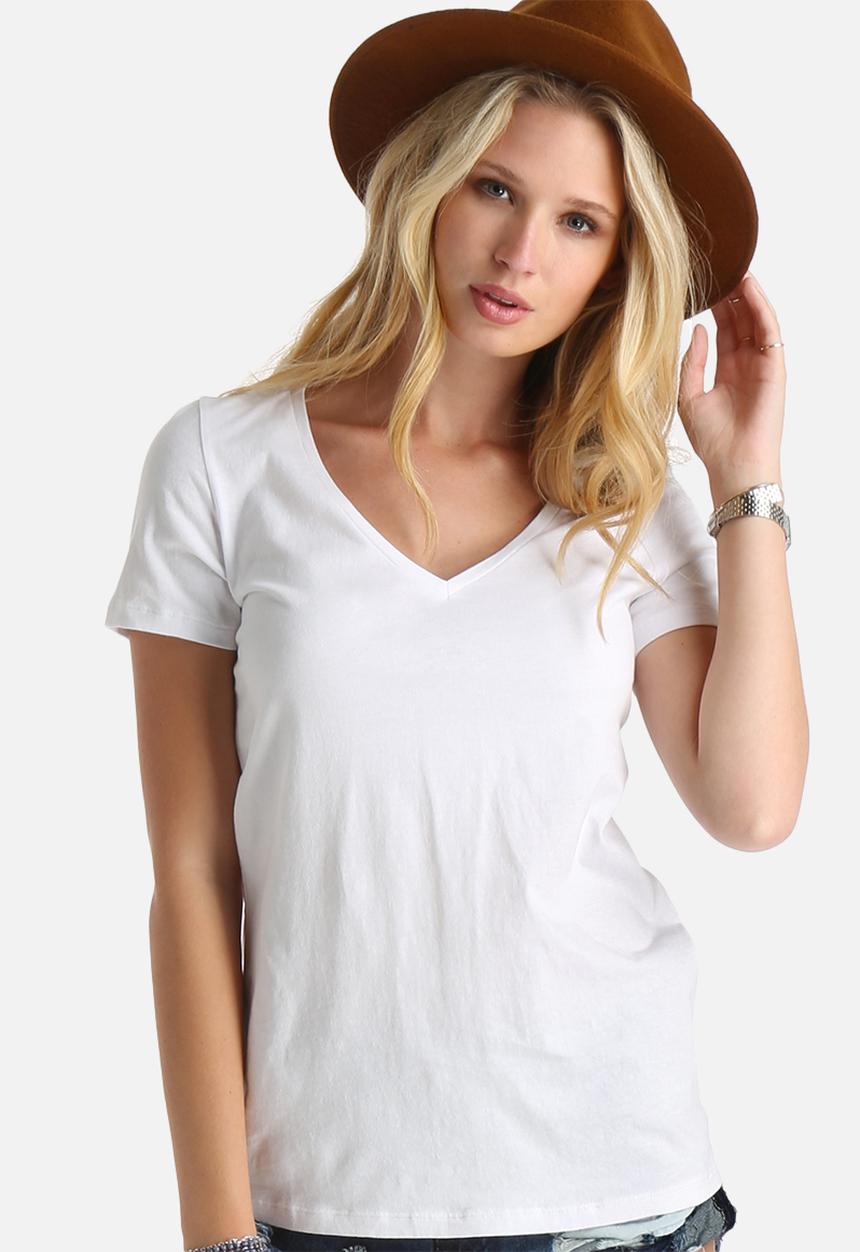 dailyfriday - Emma Essential V-Neck