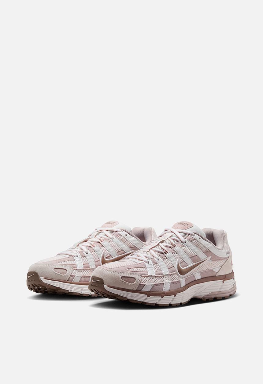 Nike - NIKE P-6000