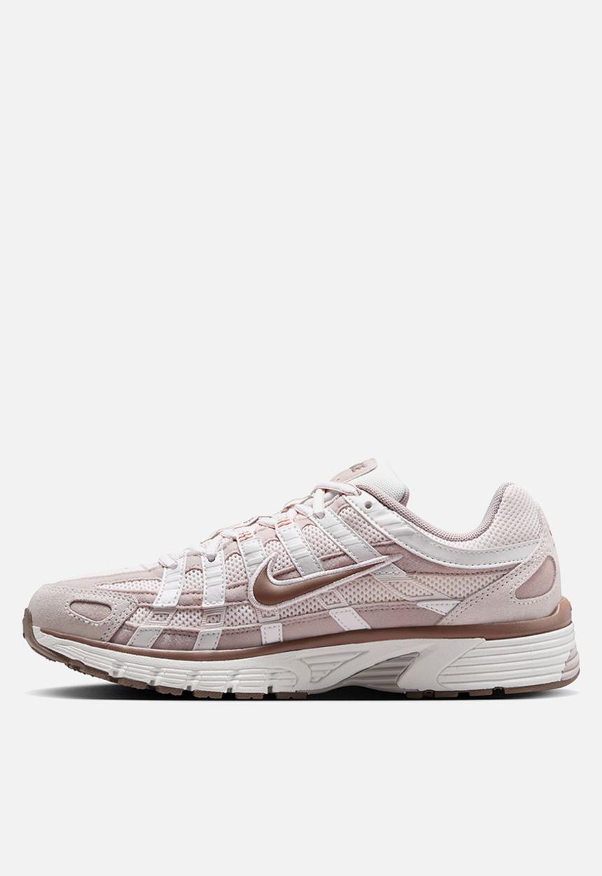 Nike - NIKE P-6000
