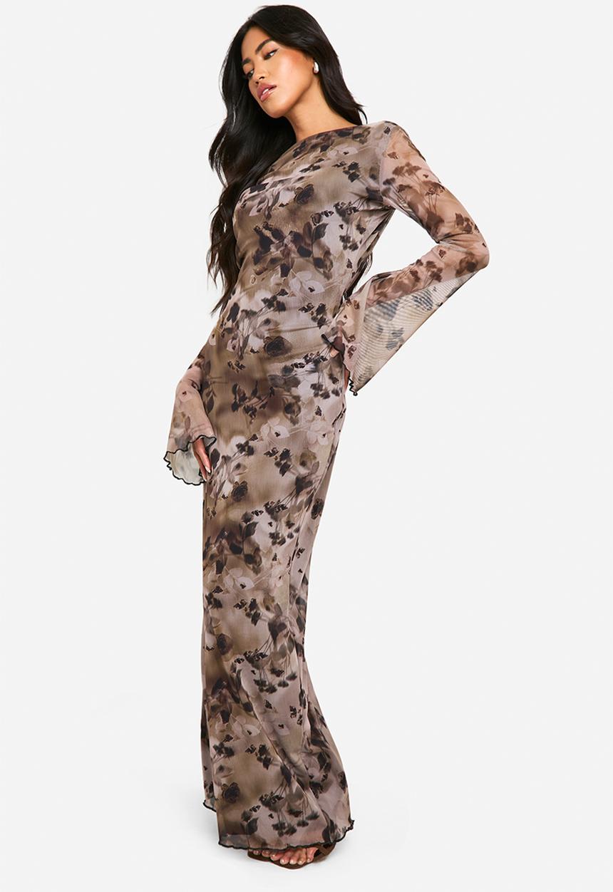 boohoo - Printed Mesh Scoop Back Maxi Dress - Multi