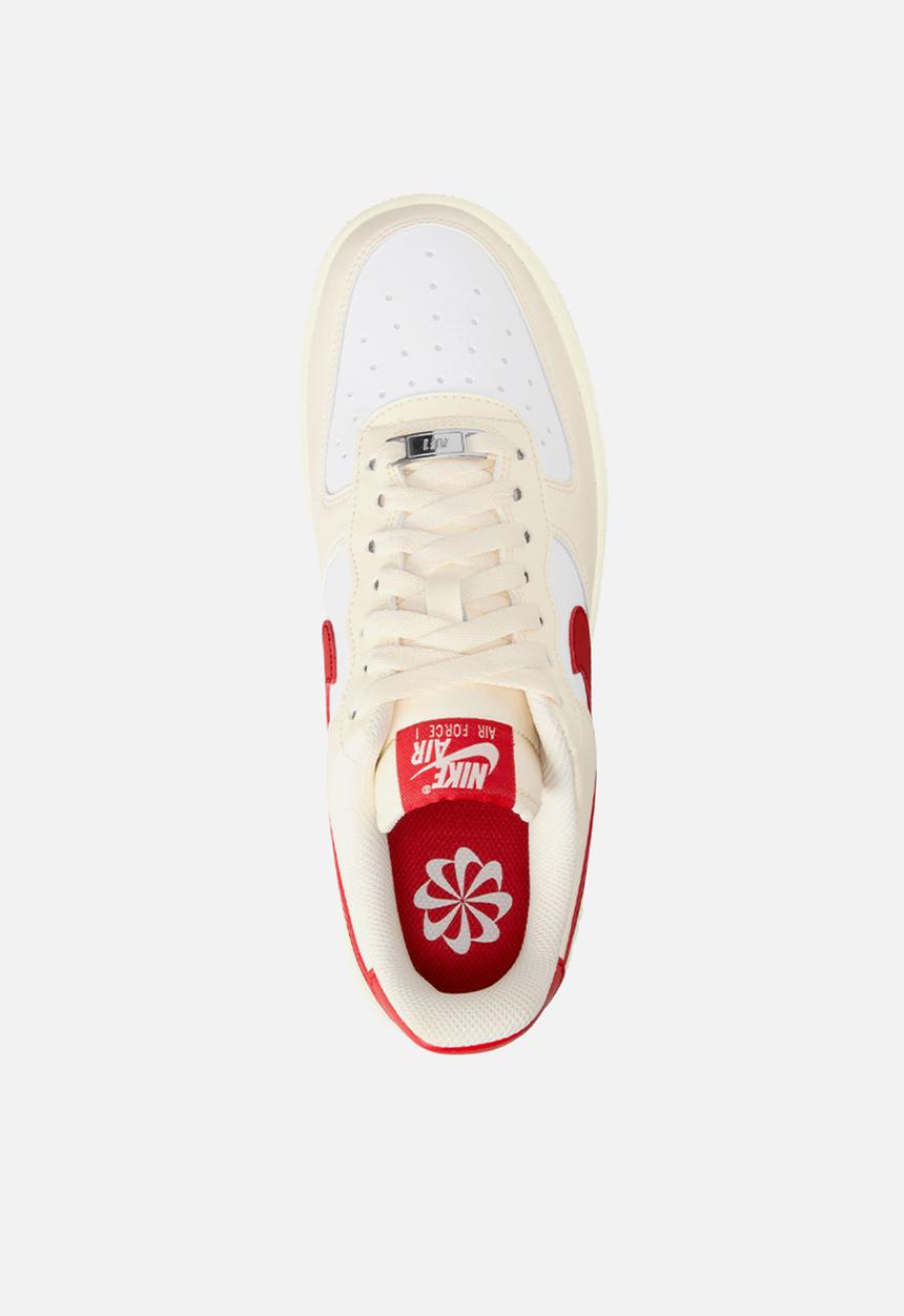 Nike - Nike Air Force 1 '07 Next Nature