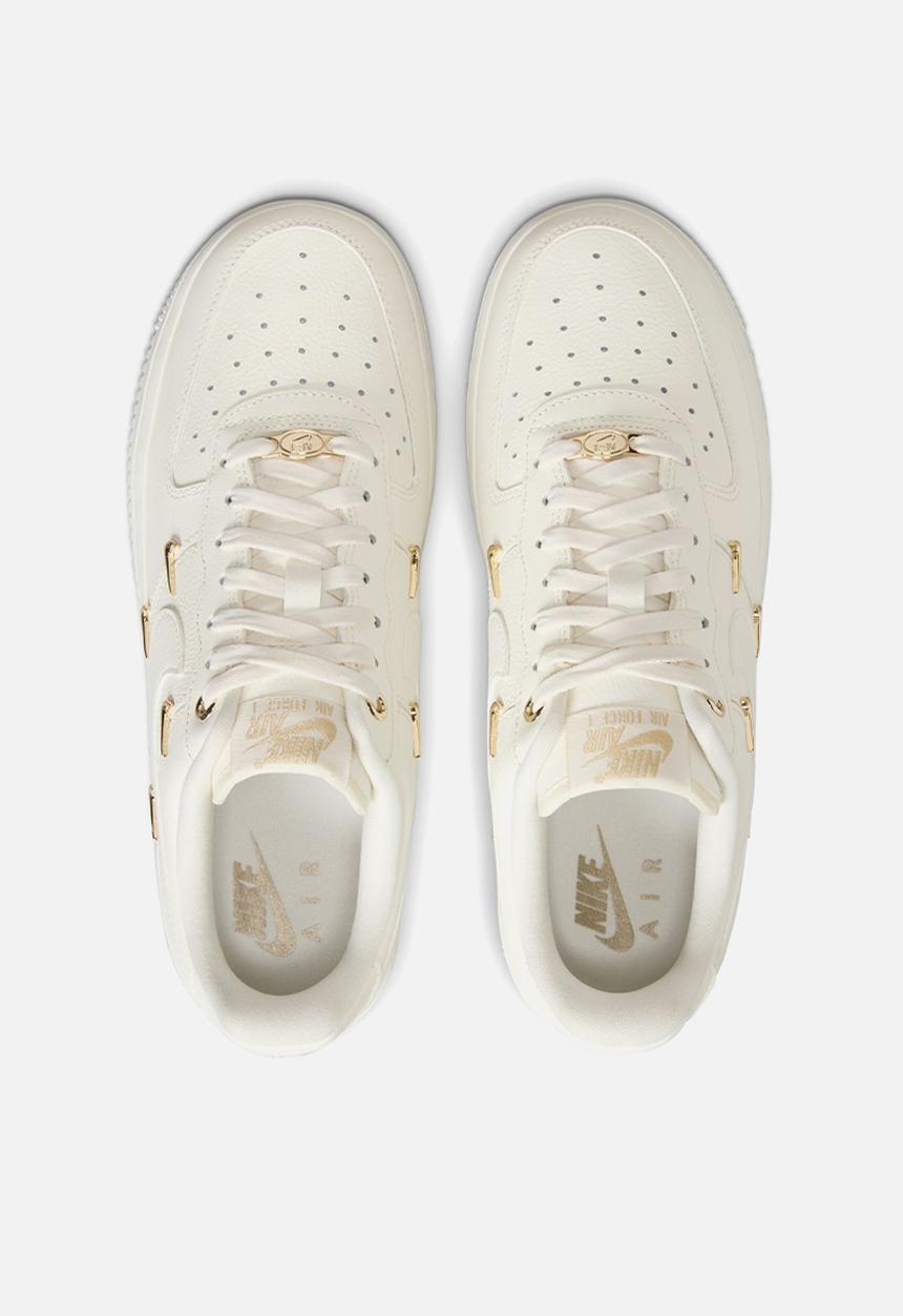 Nike - Nike Air Force 1 ’07 LX