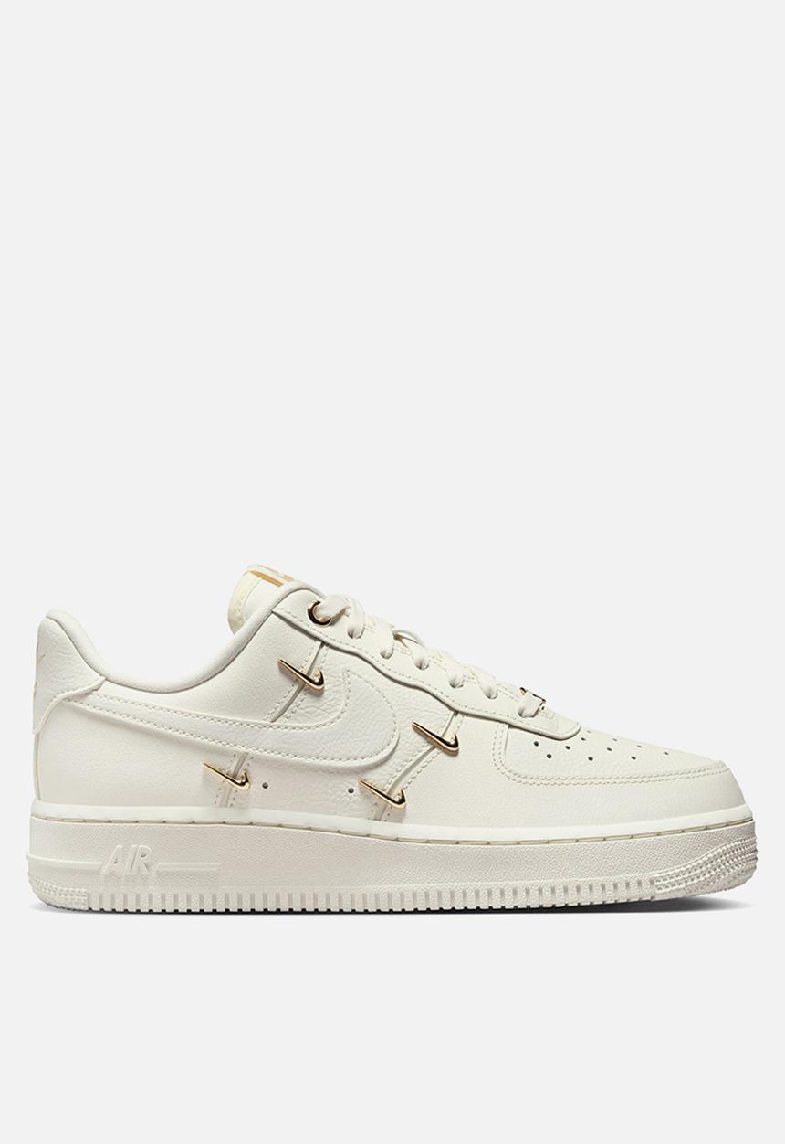 Nike - Nike Air Force 1 ’07 LX