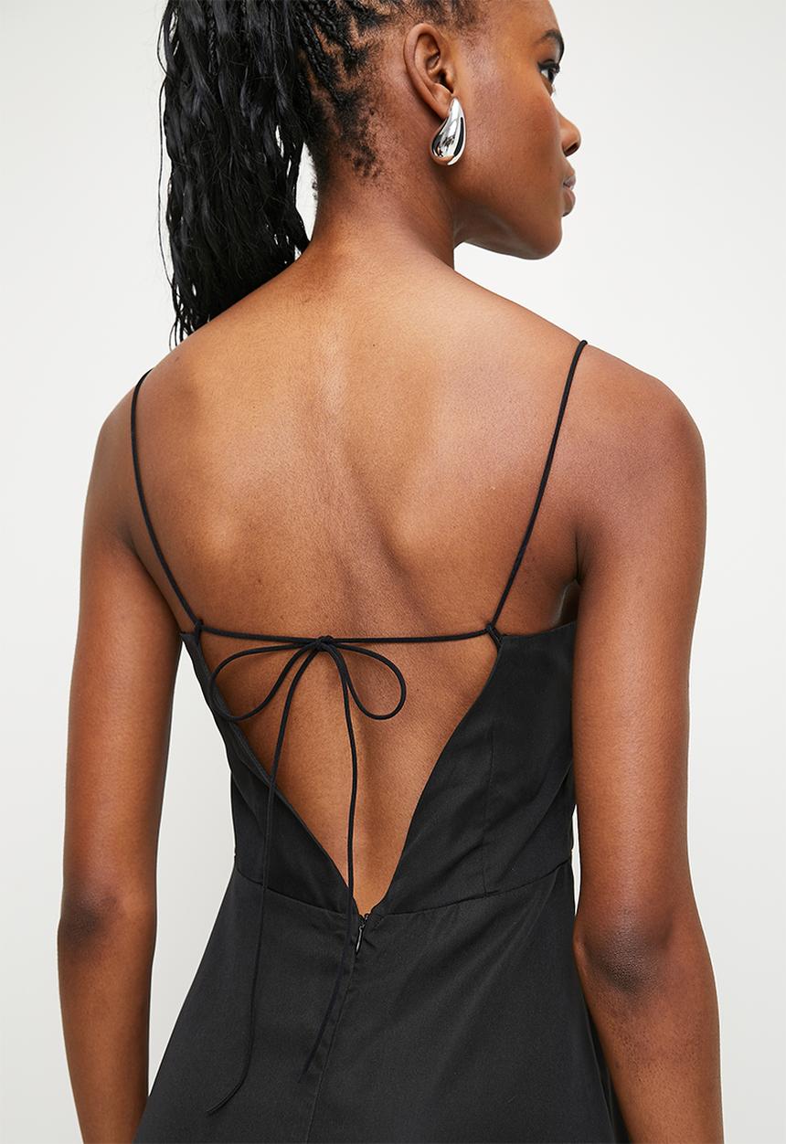boohoo - Strappy Back Maxi Dress - Black