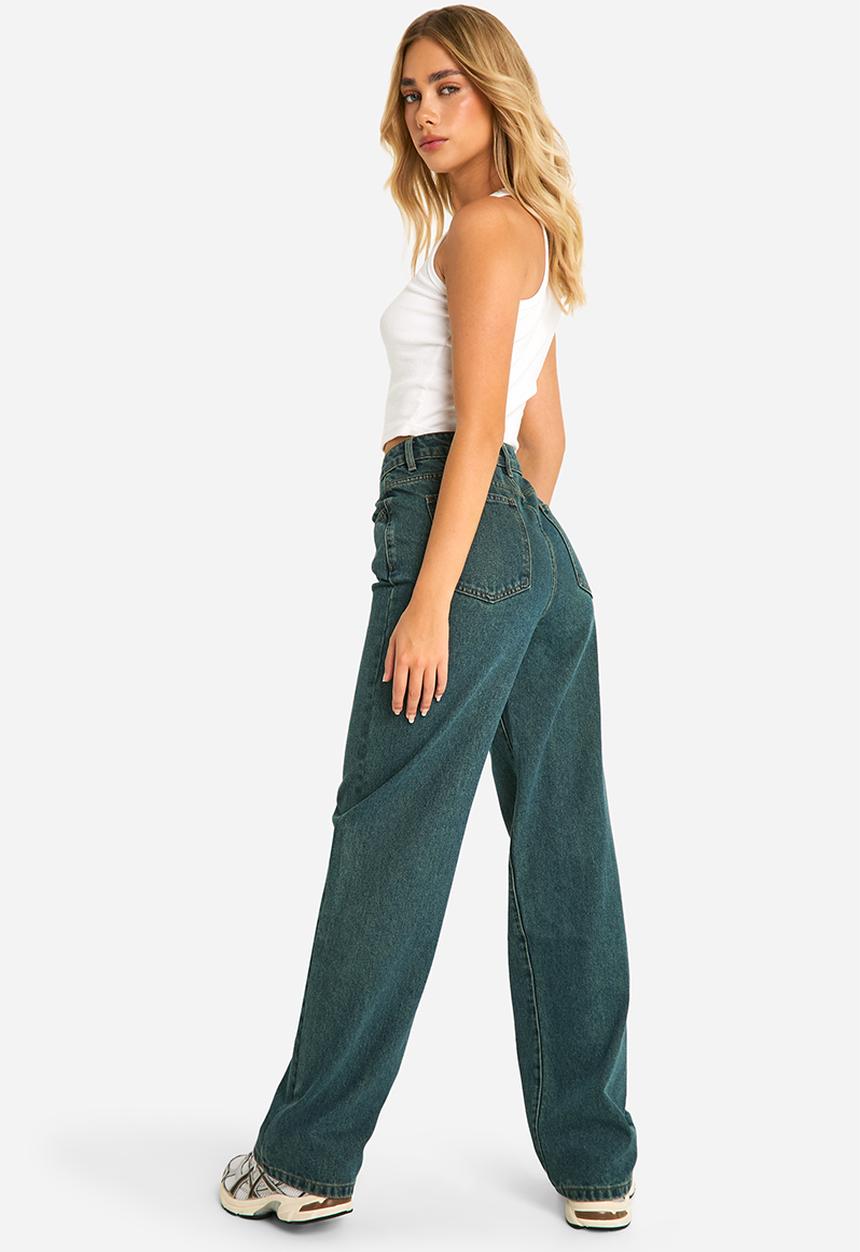 boohoo - Basic Boyfriend Jeans - Vintage Wash