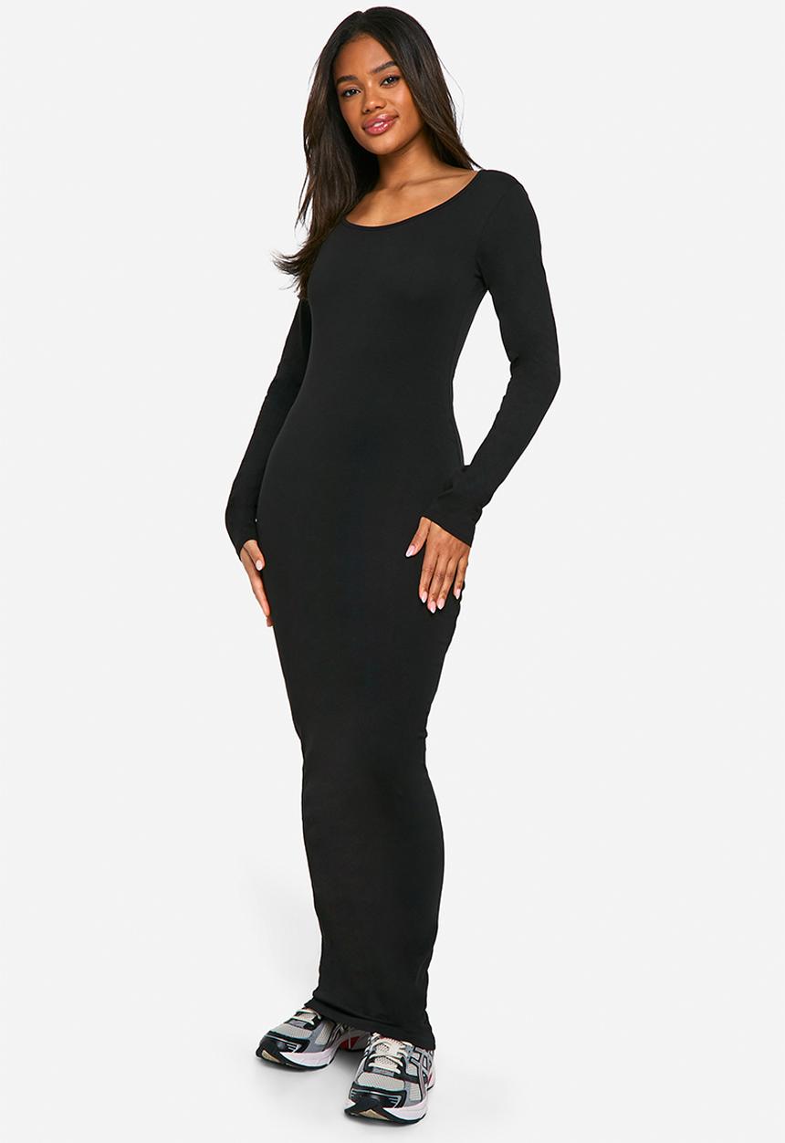 boohoo - Basic Long Sleeve Scoop Neck Maxi Dress - Black