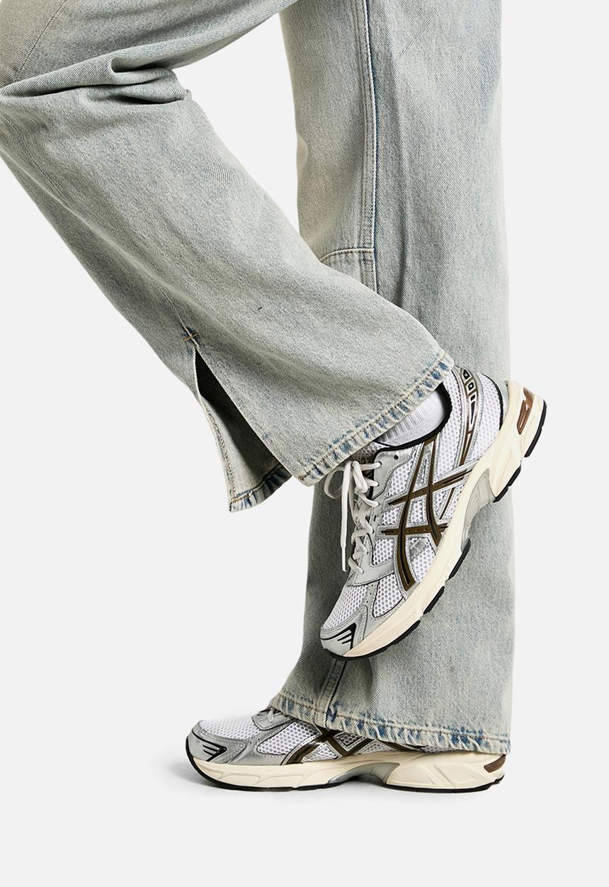 boohoo - Split Hem Barrel Leg Jeans - Vintage Blue