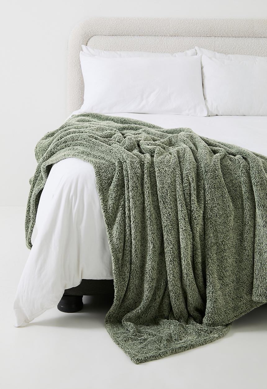 Sixth Floor - Shaggy Fleece Melange Throw - Forest